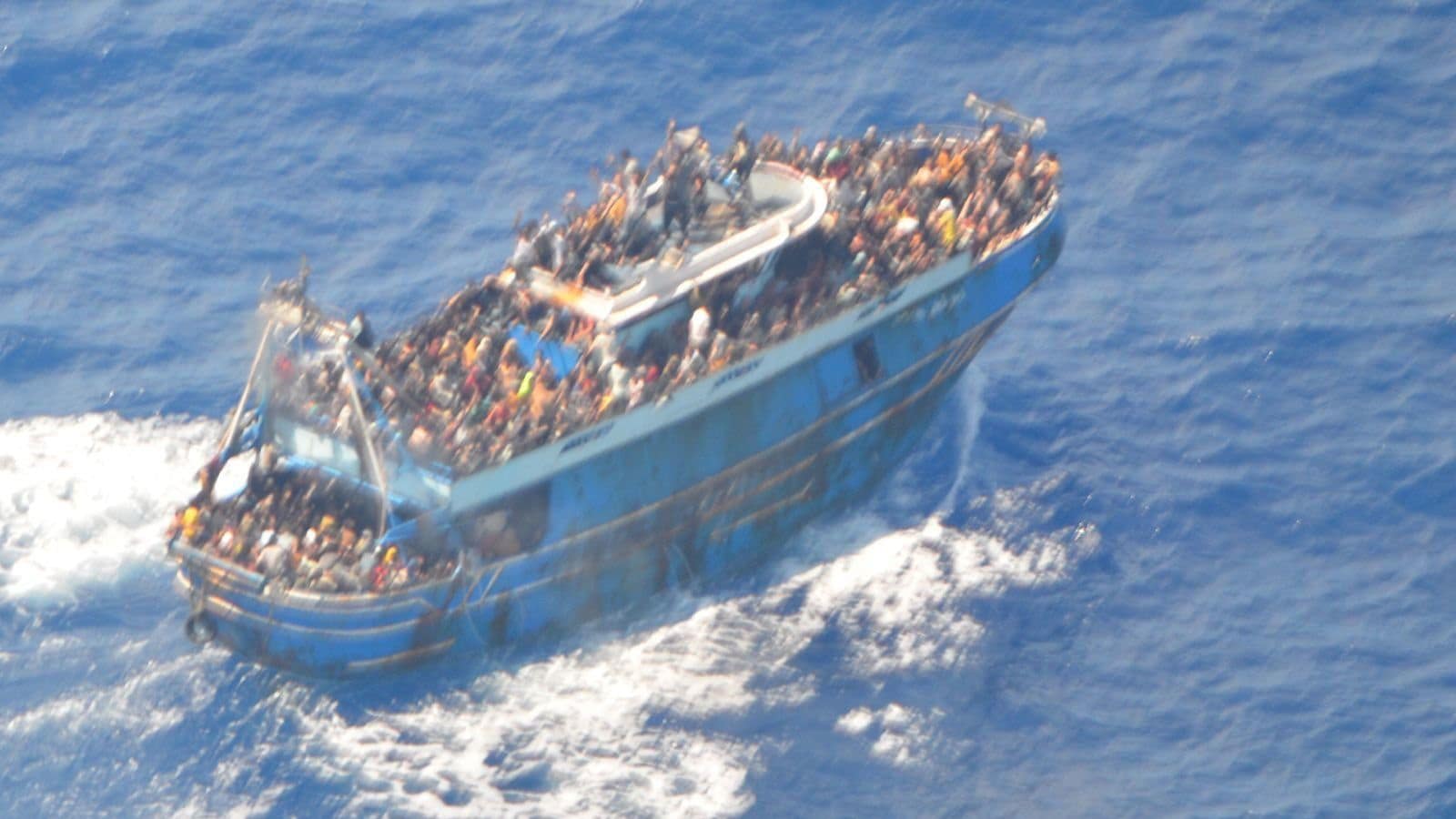 greece migrant ship before
